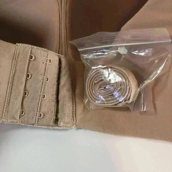 Bali Cool Comfort Fabric Flex Fit Bra size XL Light Beige 7 ways to wear NWT - Picture 11 of 12